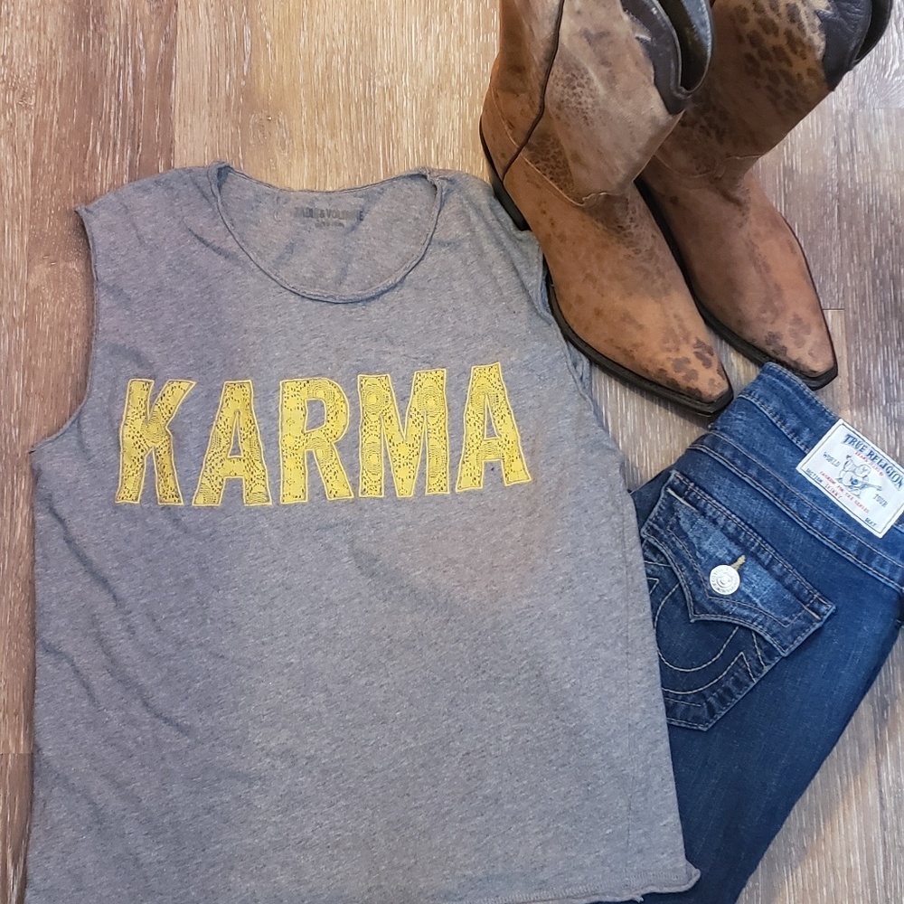Cropped KARMA  graphic tank top